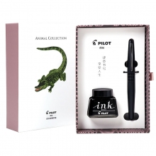 黑色鳄鱼纹